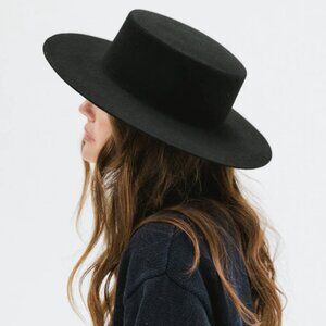 Gigi Pip Dahlia Boater Felt Hat (Black S)